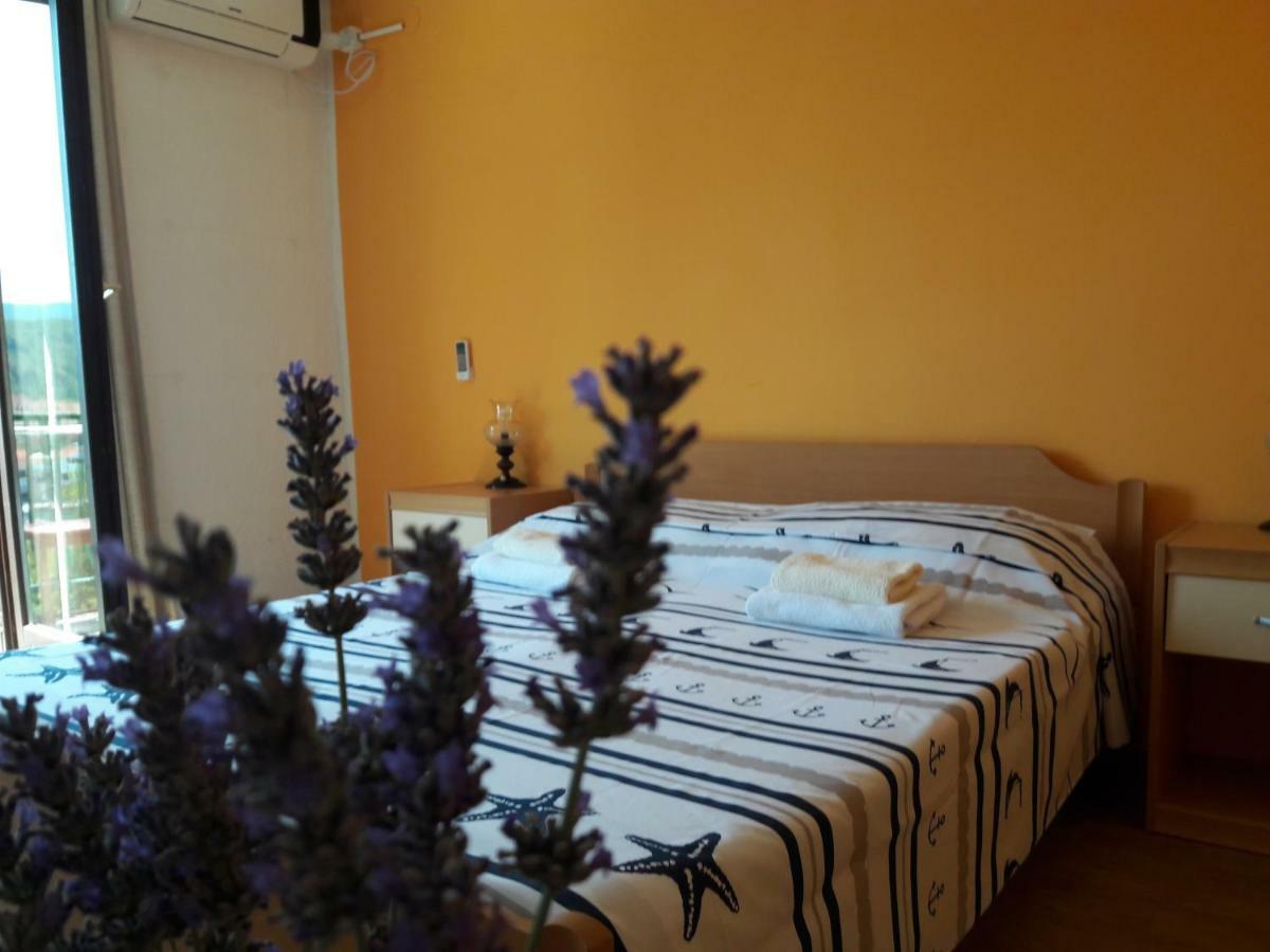 Villa Welcome Vrboska Luaran gambar